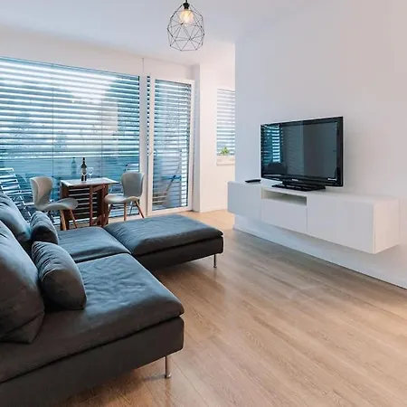 Stylish Retreat *